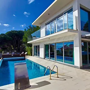 Villa Madeira By Lovelystay, Canico (Madeira)