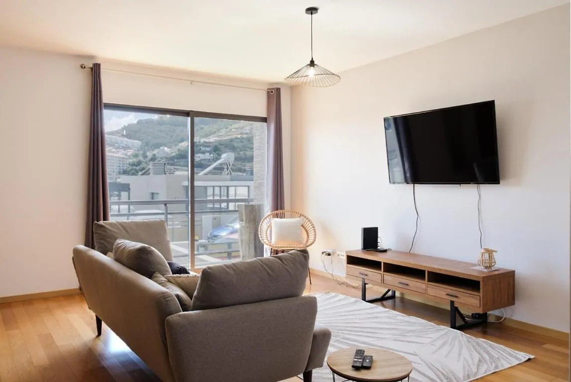 Guestready - Charming Canico Retreat 0*, Caniço